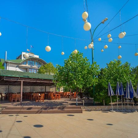 President Resort Hotel Bic Exterior photo