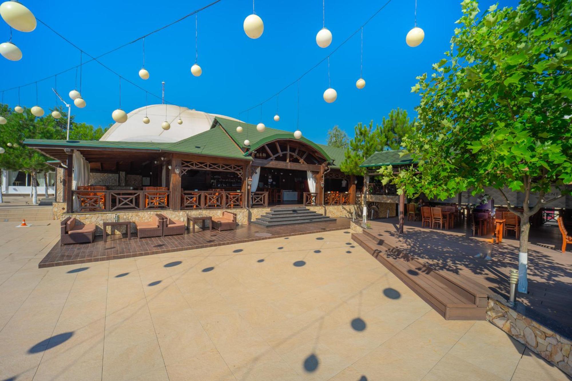 President Resort Hotel Bic Exterior photo