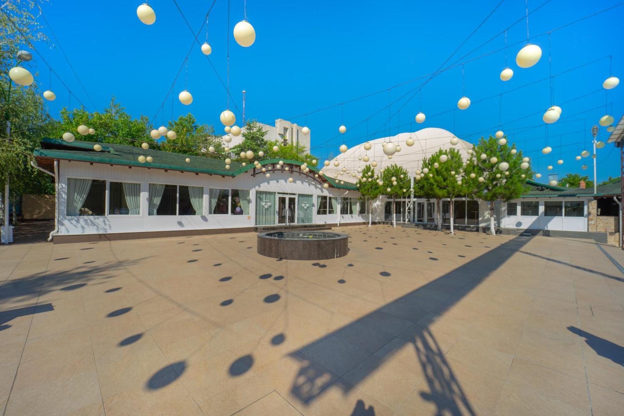 President Resort Hotel Bic Exterior photo